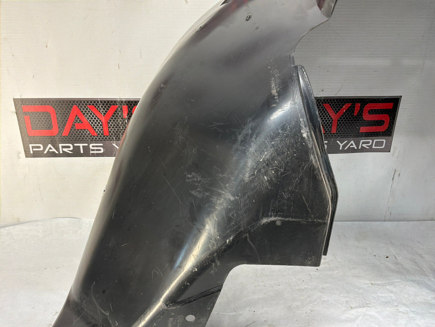 2014 Chevy Camaro ZL1 LH Driver Front Fender Wheel House Well Liner OEM