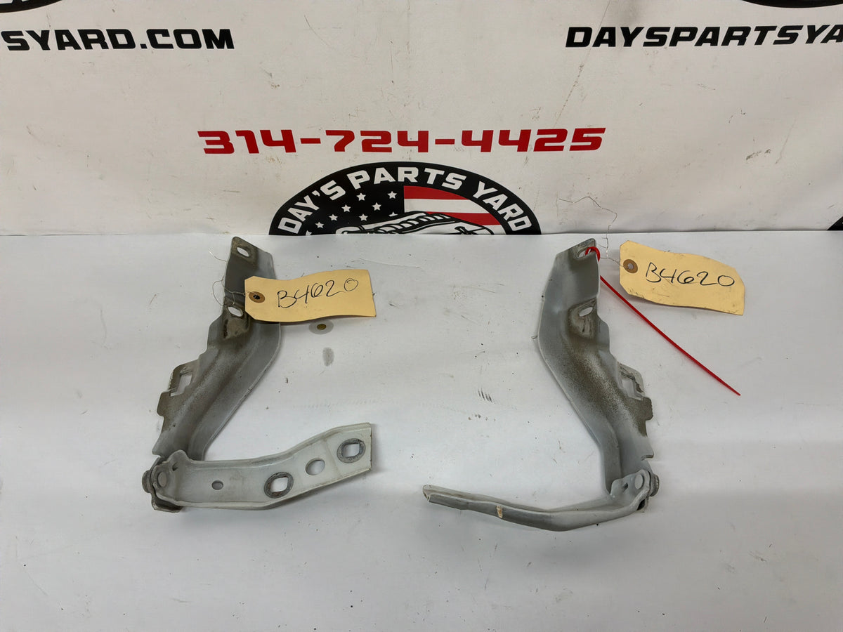 2014 Chevy Caprice PPV RH & LH Hood Hinges Set OEM