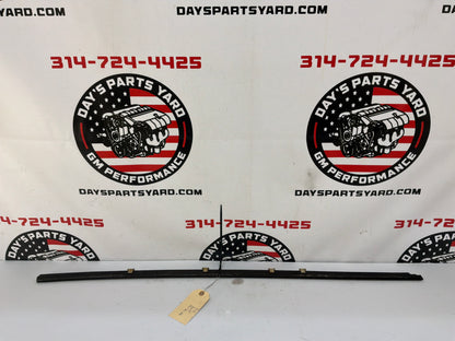 2006 Pontiac GTO LH Driver Door Window Belt Molding Weather Strip Trim OEM