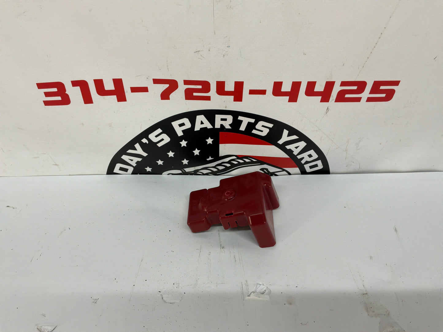 2008 Pontiac G8 GT Positive Battery Terminal Fuse Relay OEM