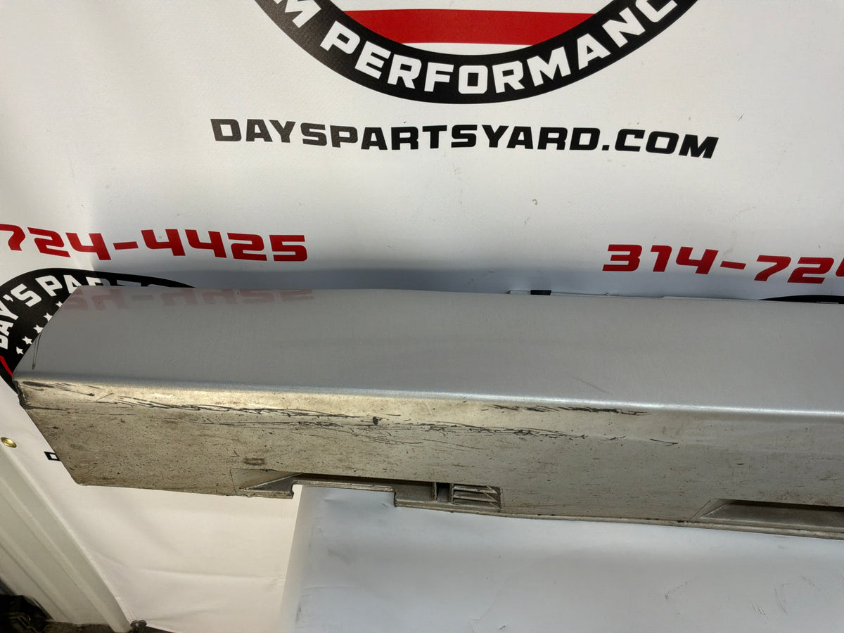 2014 Chevy SS Sedan LH Driver Rocker Molding Side Skirt Panel Silver  OEM