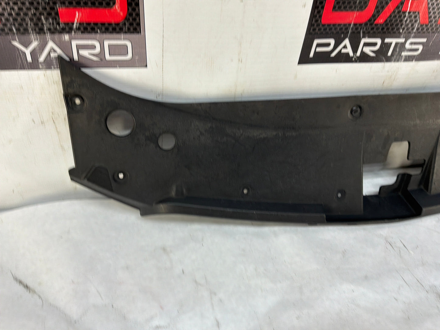 Radiator cover - Day's Parts Yard