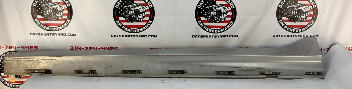 2014 Chevy SS Sedan LH Driver Rocker Molding Side Skirt Panel Silver  OEM