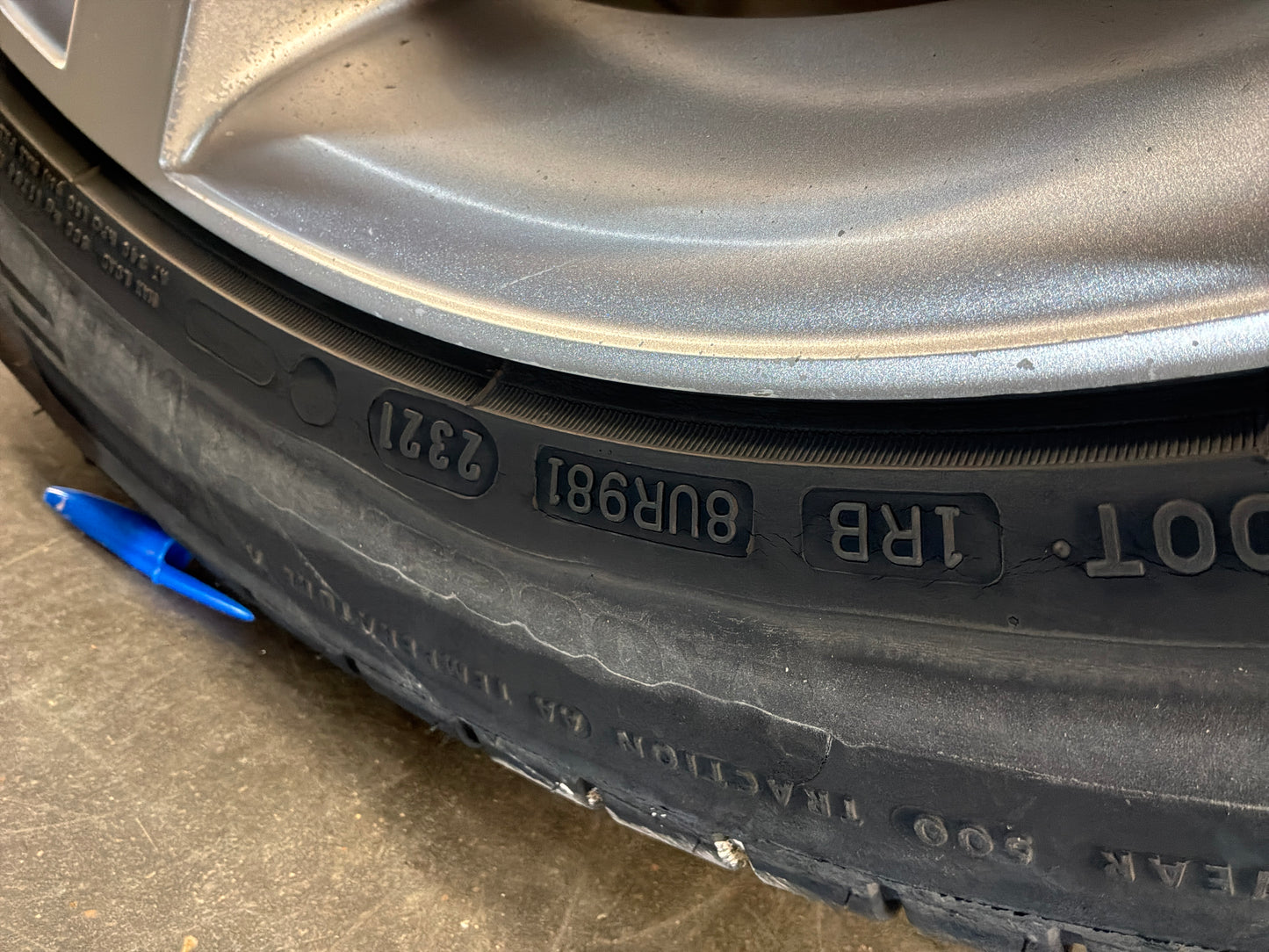 Wheels and tire - Day's Parts Yard