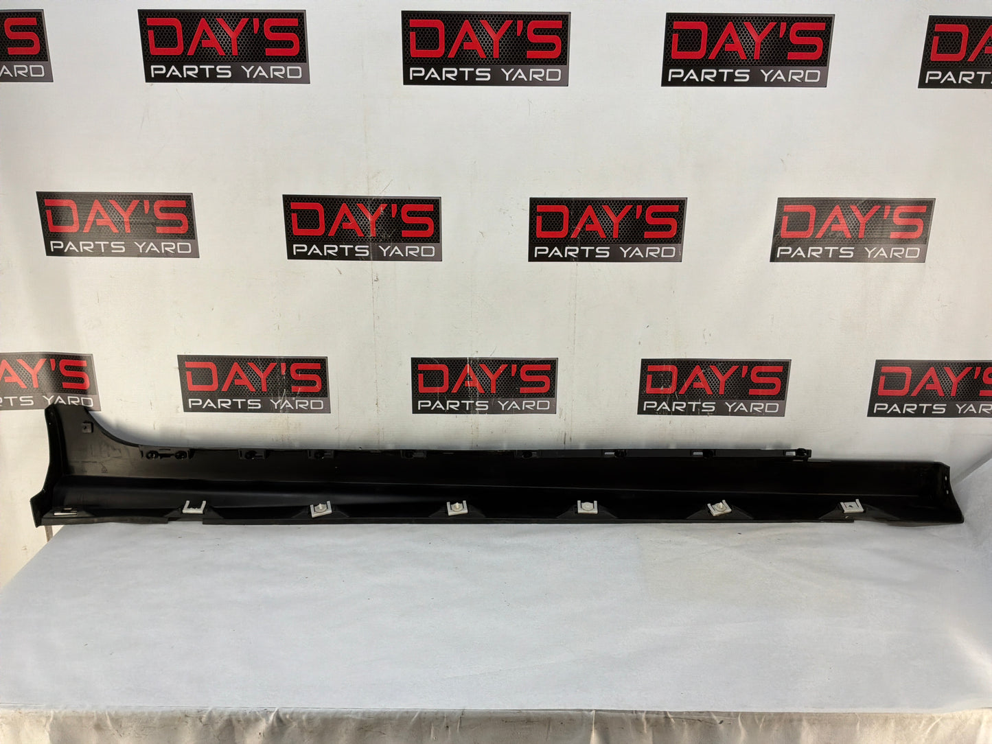 2008 Pontiac G8 GT RH Passenger Rocker Molding Side Skirt Panel Trim Black OEM