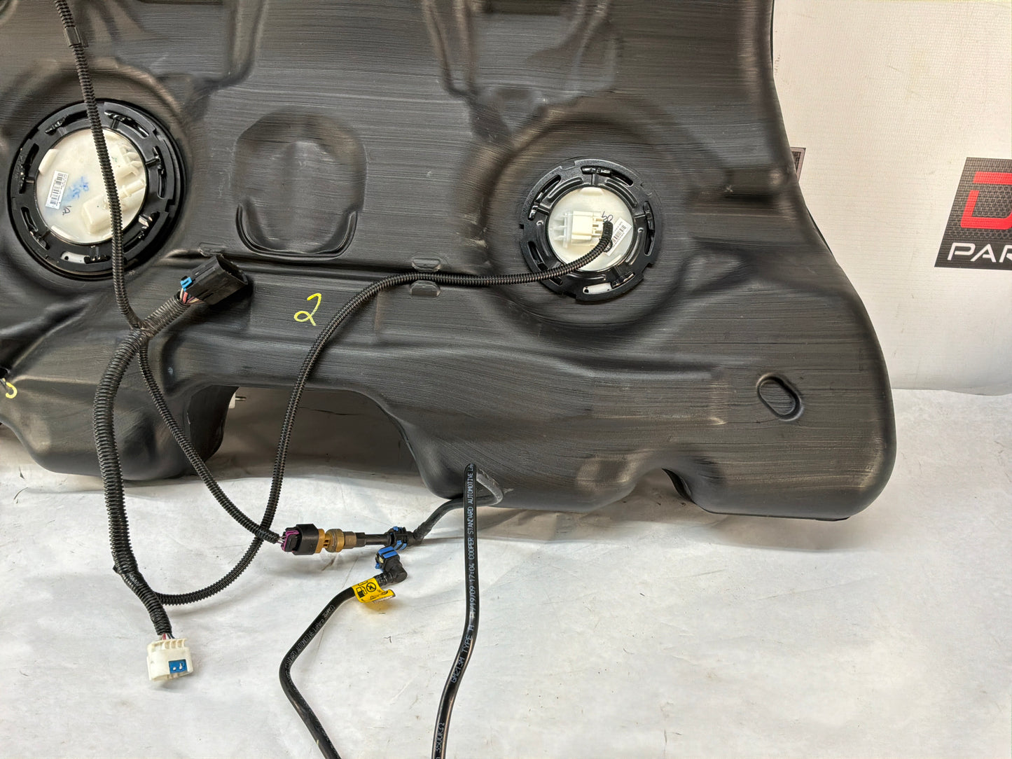 Fuel tank - Day's Parts Yard