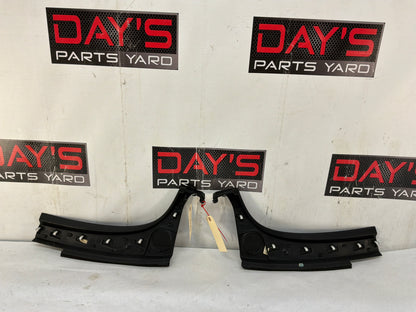 2008 Pontiac G8 GT RH, LH & Center Instrument Dash Panel Cowl Defrost Extensions OEM