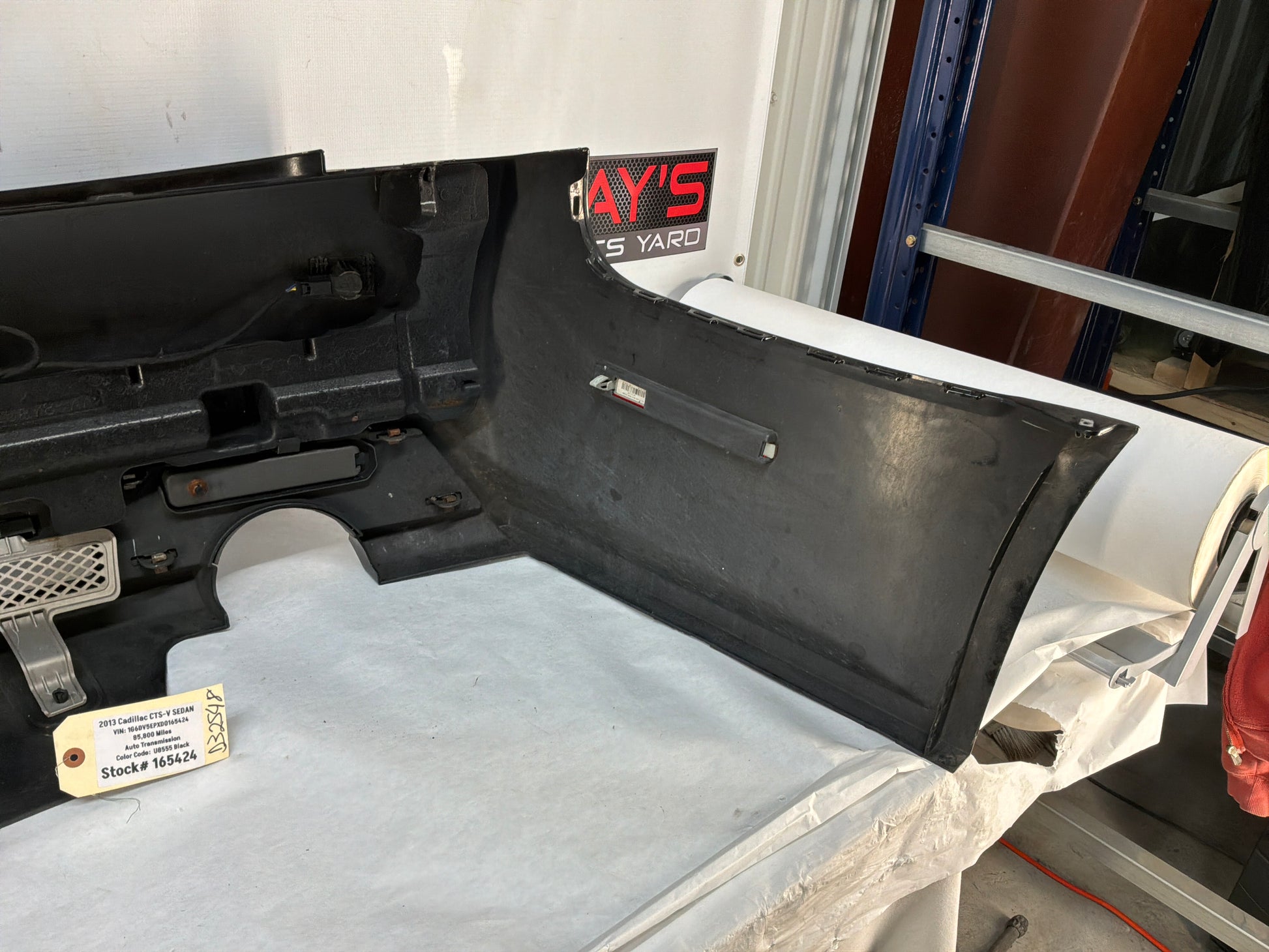 Rear bumper - Day's Parts Yard