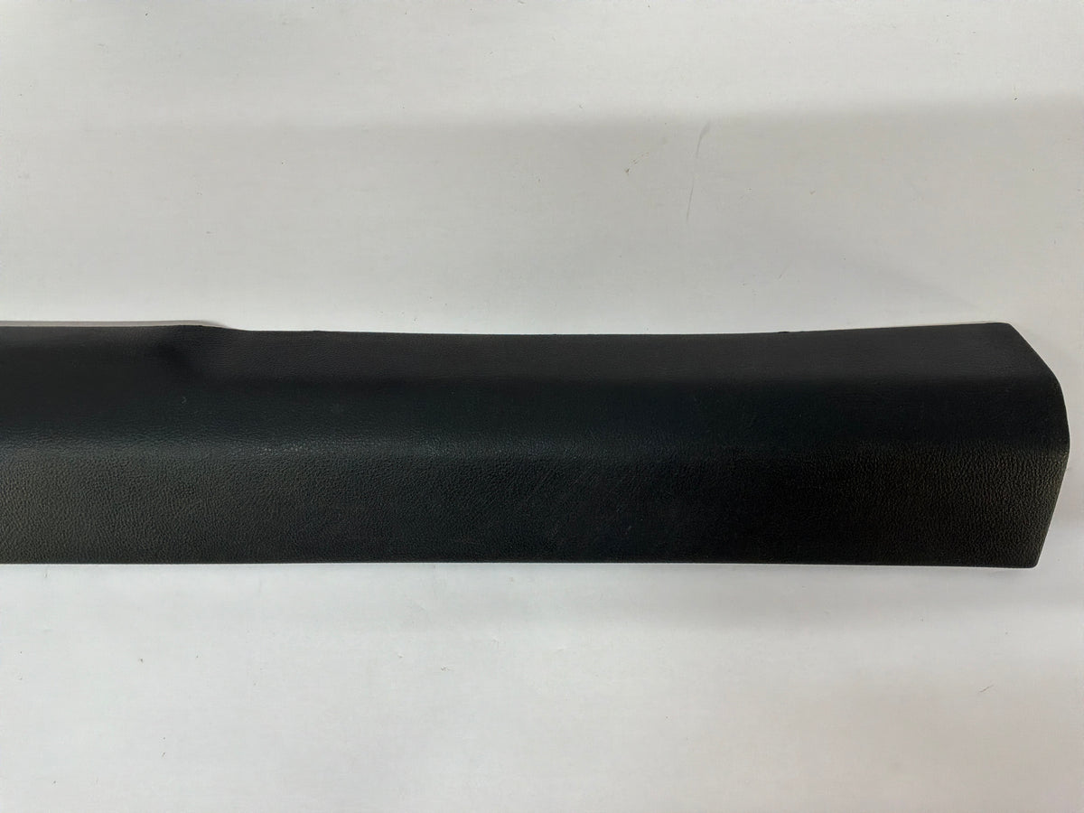 2016 Chevy SS Sedan RH Passenger Front Interior Carpet Retainer Sill Moldings Trim OEM