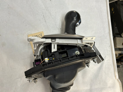 Dash w  enter console and Shifter - Day's Parts Yard