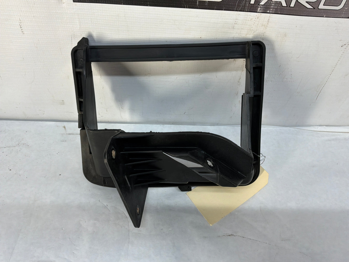 2002 Cadillac Escalade EXT ECM Bracket OEM