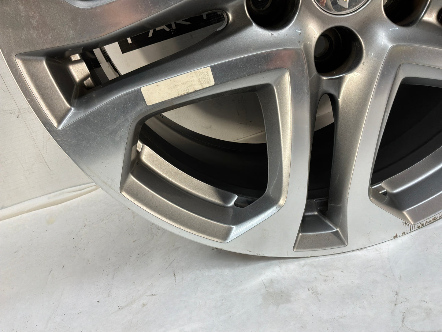 2015 Chevy SS Sedan Factory OEM Rear Wheel 19x9 OEM