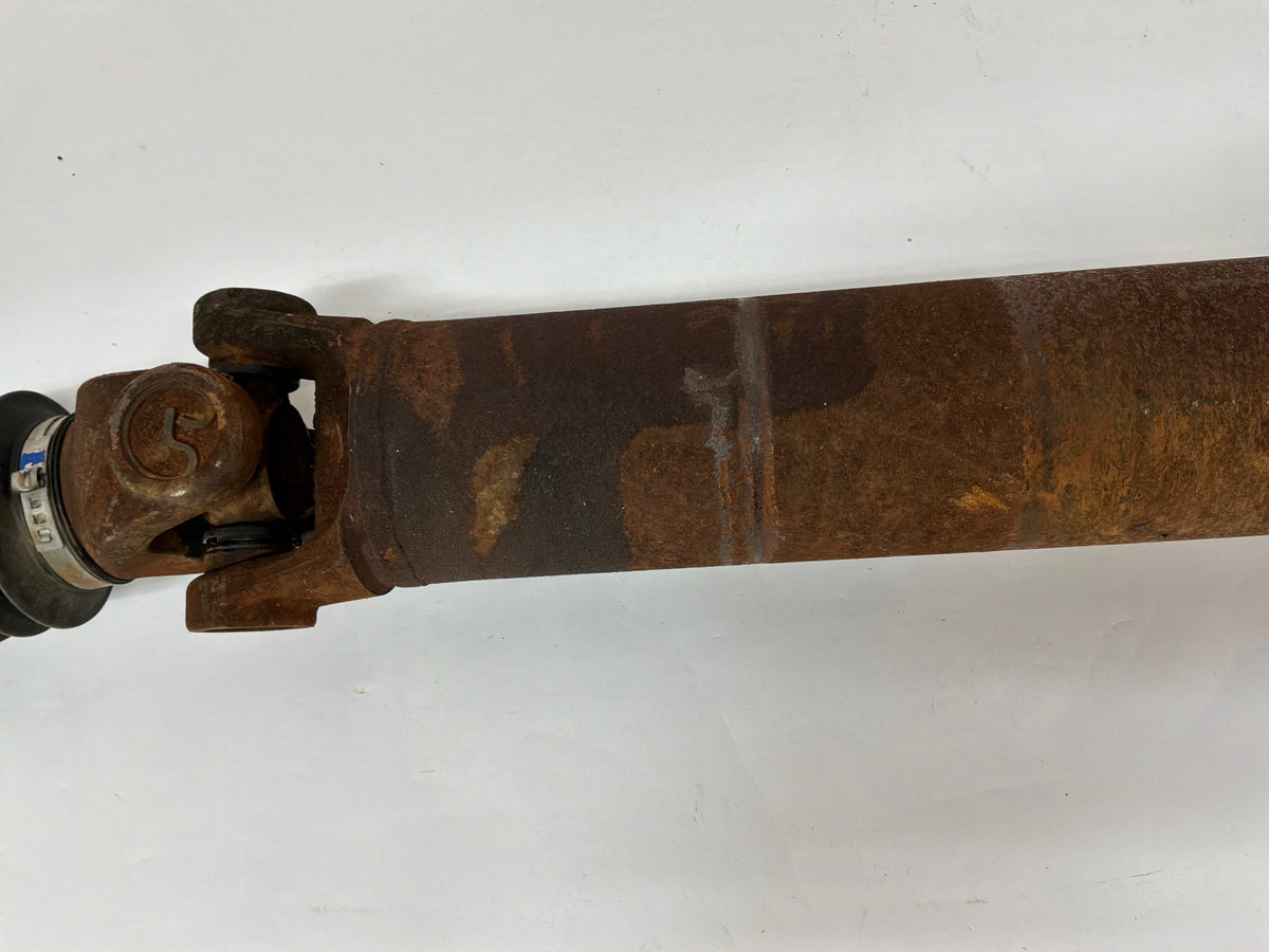 2005 Chevy Silverado 2500HD Driveshaft Drive Propeller Shaft OEM