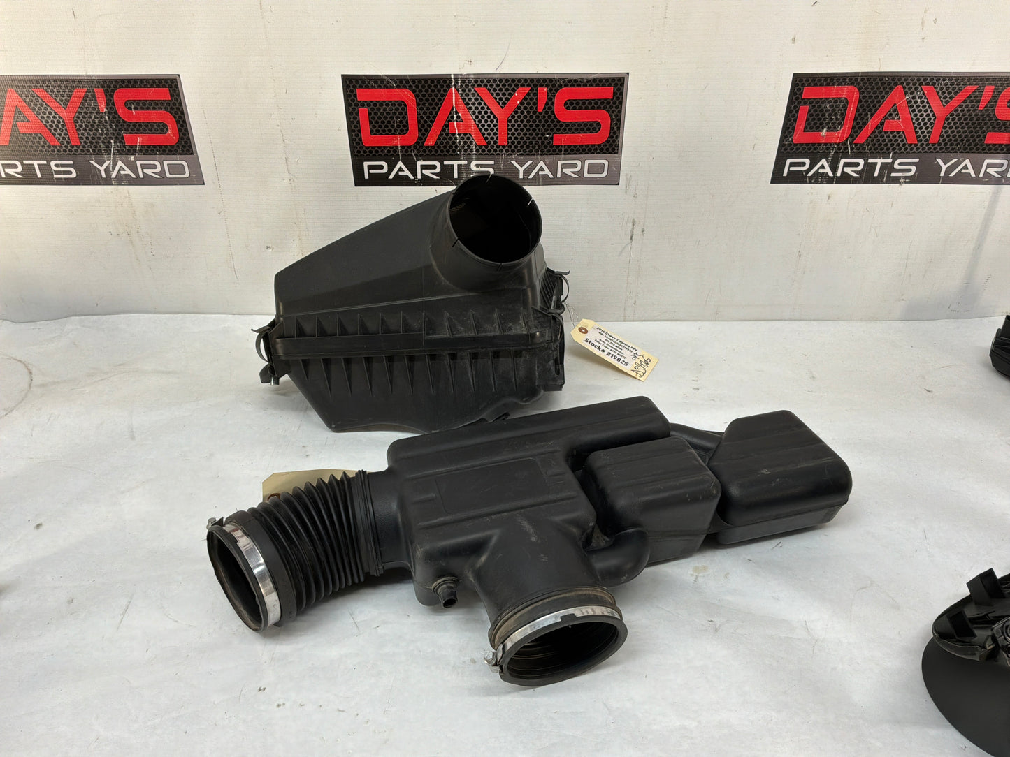 2016 Chevy Caprice PPV Factory OEM Air Intake Box Assembly OEM
