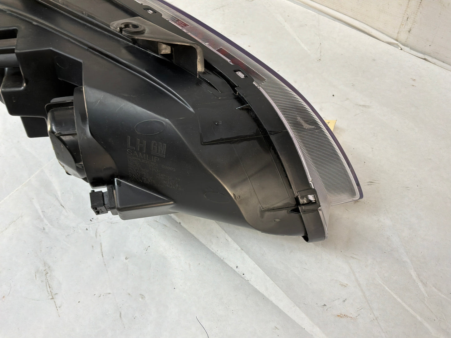 2008 Pontiac G8 Base LH Driver Headlights Head Light Lamps OEM