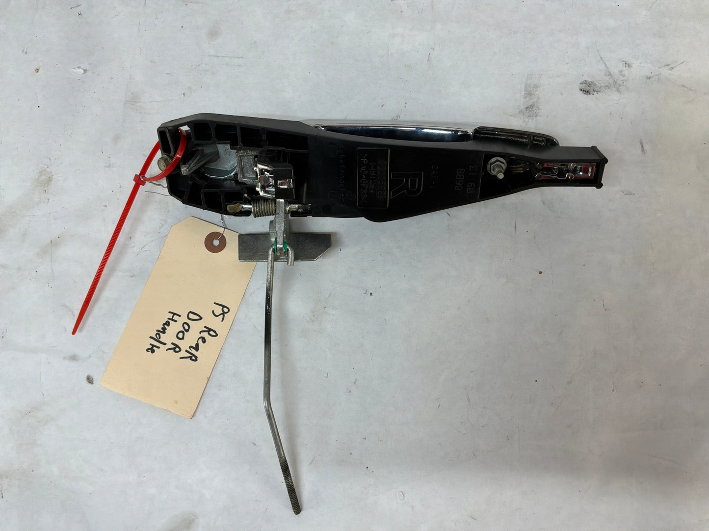 2008 Pontiac G8 GT RH Passenger Rear Exterior Door Handles Black and Chrome OEM