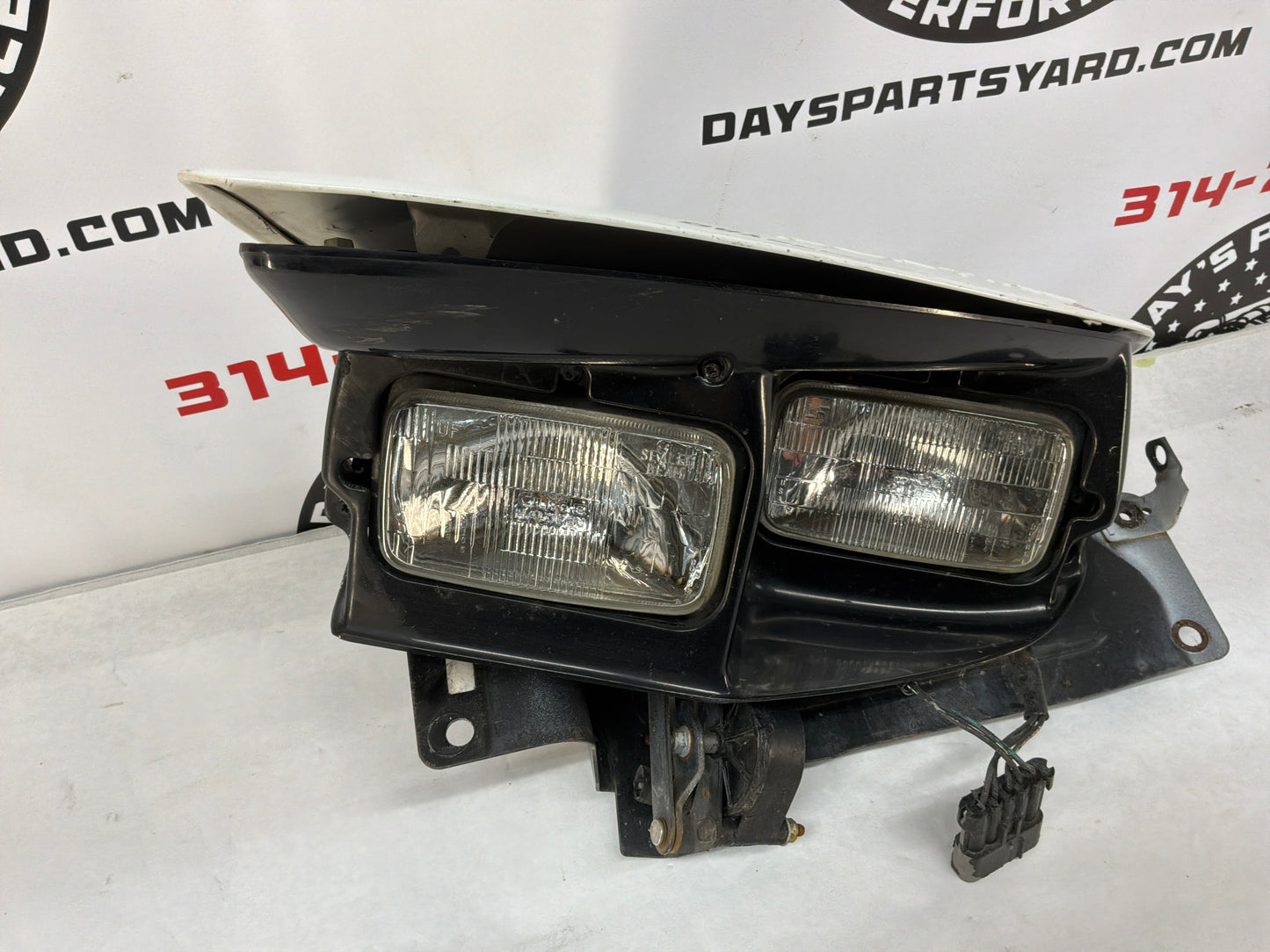 1999 Pontiac Trans Am WS6 LH Driver Headlight Head Light Lamp Assembly OEM