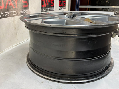 2017 Chevy SS Sedan Factory OEM Front Wheel 19x8.5 OEM