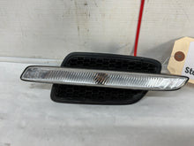 Rh fender marker - Day's Parts Yard