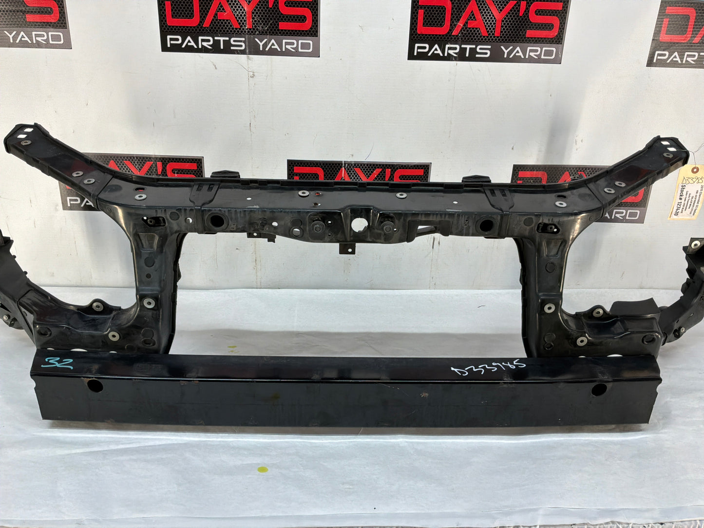 Radiator core support - Day's Parts Yard