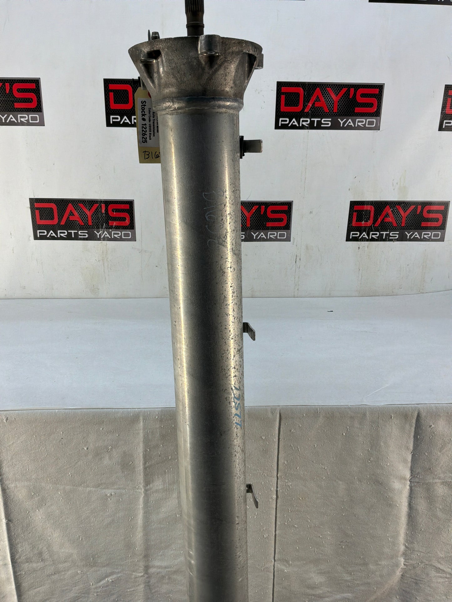 1999 Chevy C5 Corvette Automatic Transmission Torque Tube Driveshaft OEM