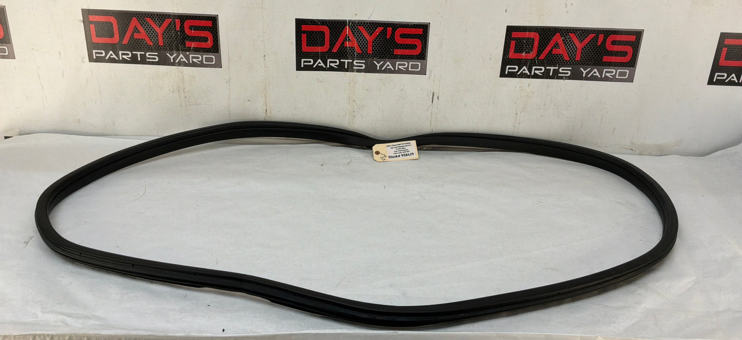 Rh weather strip - Day's Parts Yard