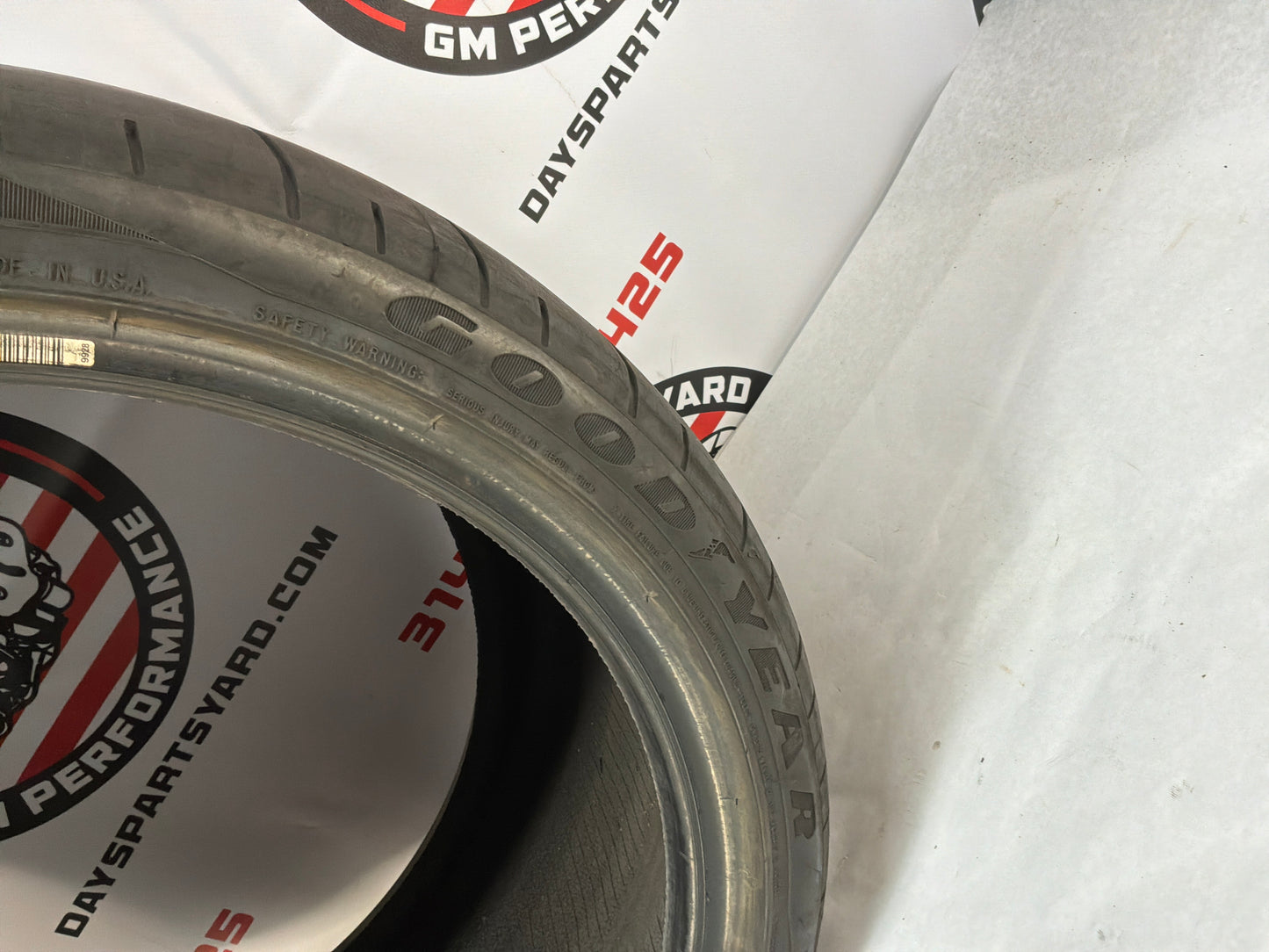 305/30ZR20 Goodyear Eagle F1 Tire