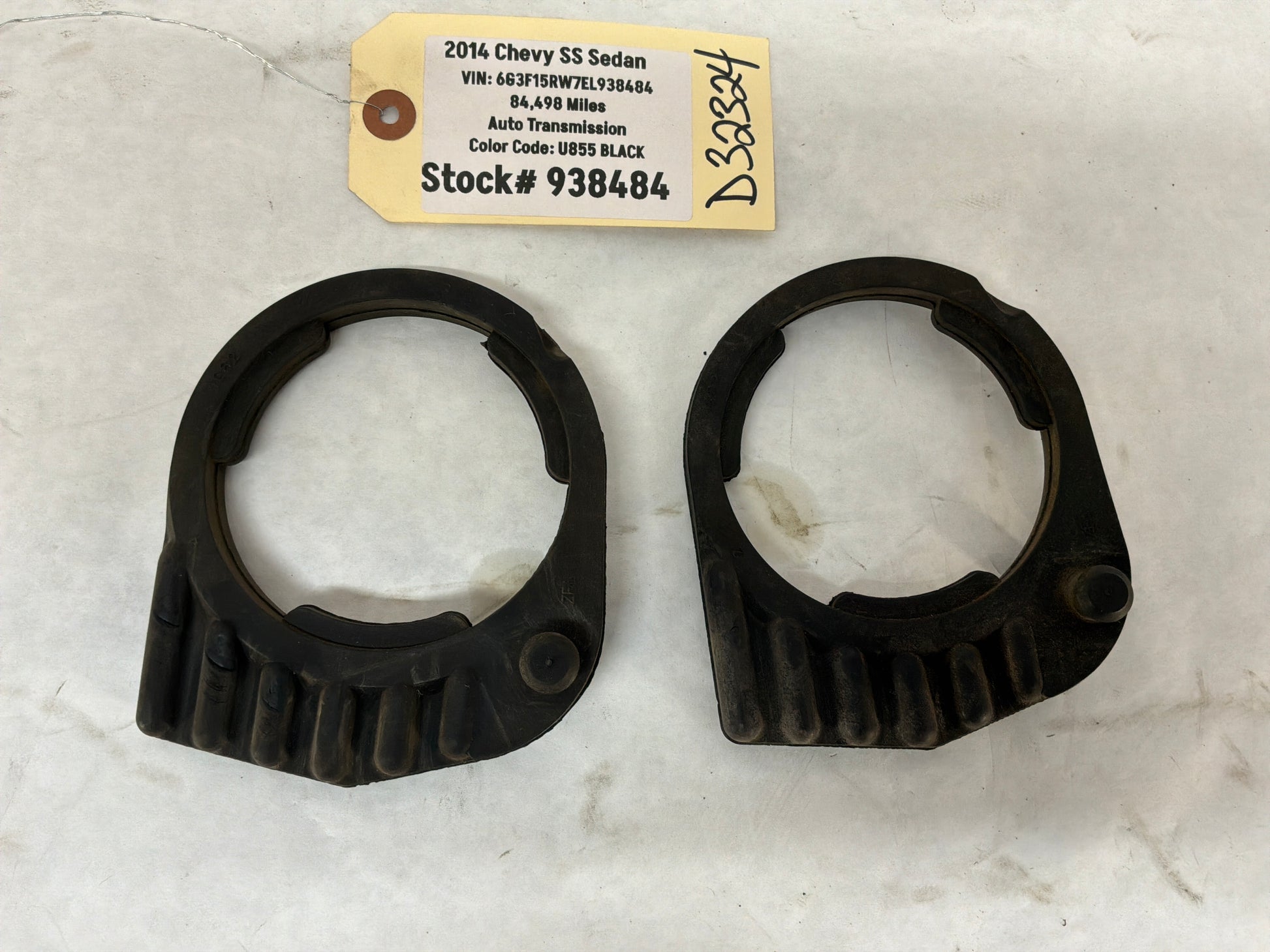 2014 Chevy SS Sedan Rear Cradle Rubber Isolators Set OEM - Day's Parts Yard