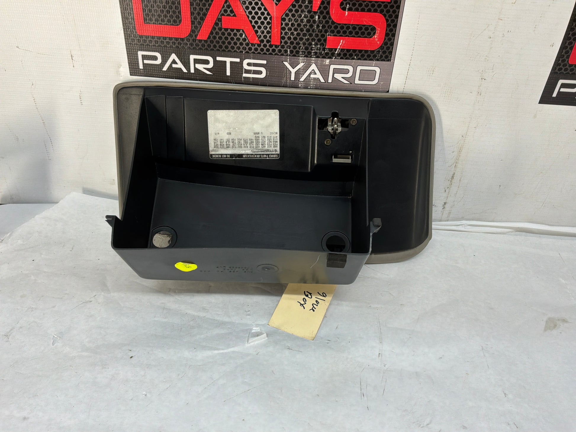 D34448 - Day's Parts Yard