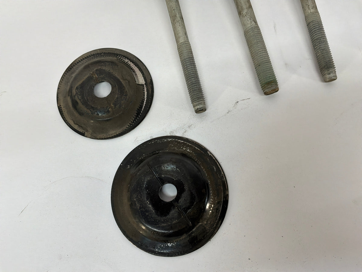 2009 Cadillac CTS-V Rear Suspension Cradle K Member Hardware Bolts Washers OEM