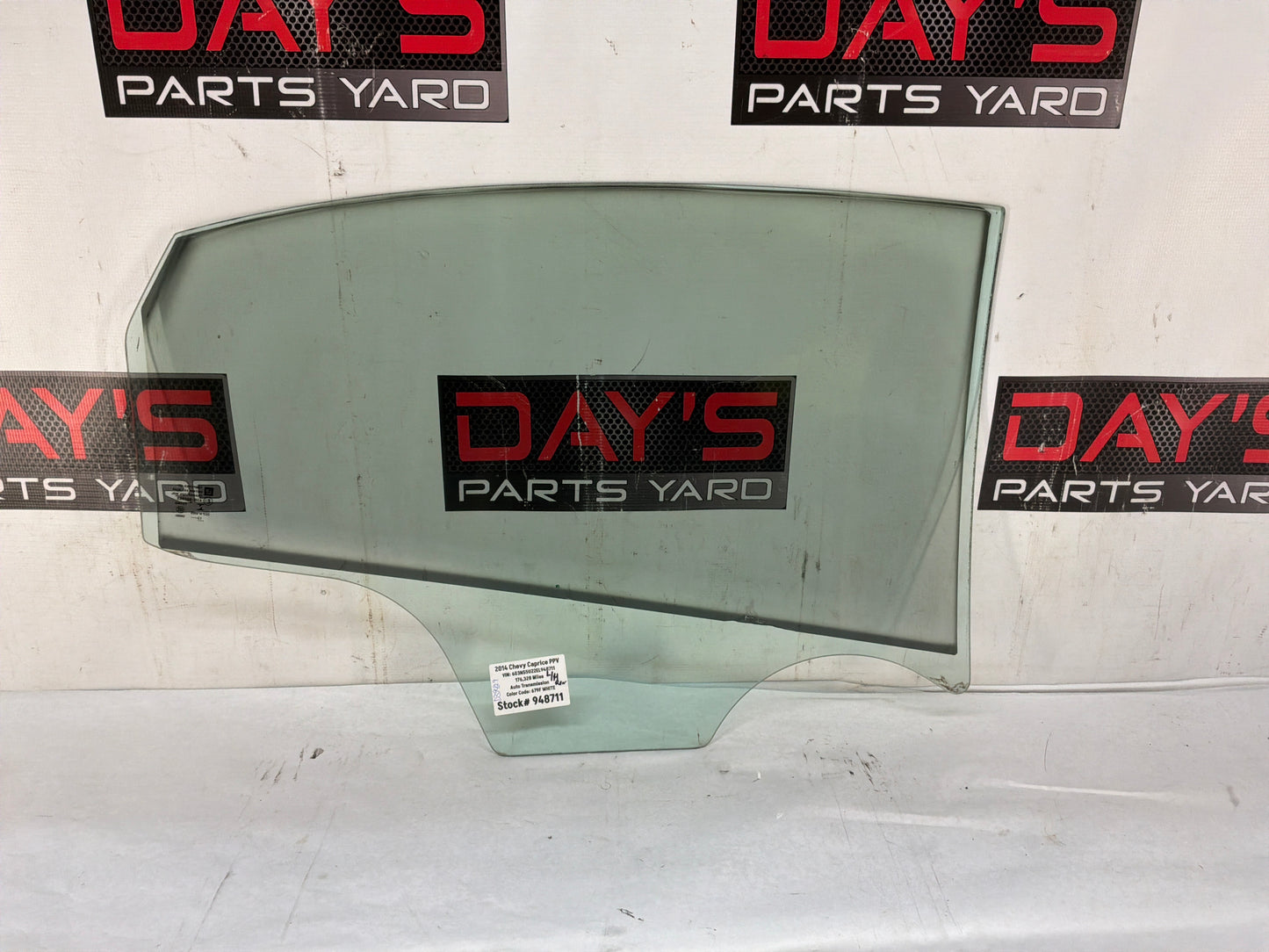 Lh rear door window glass - Day's Parts Yard
