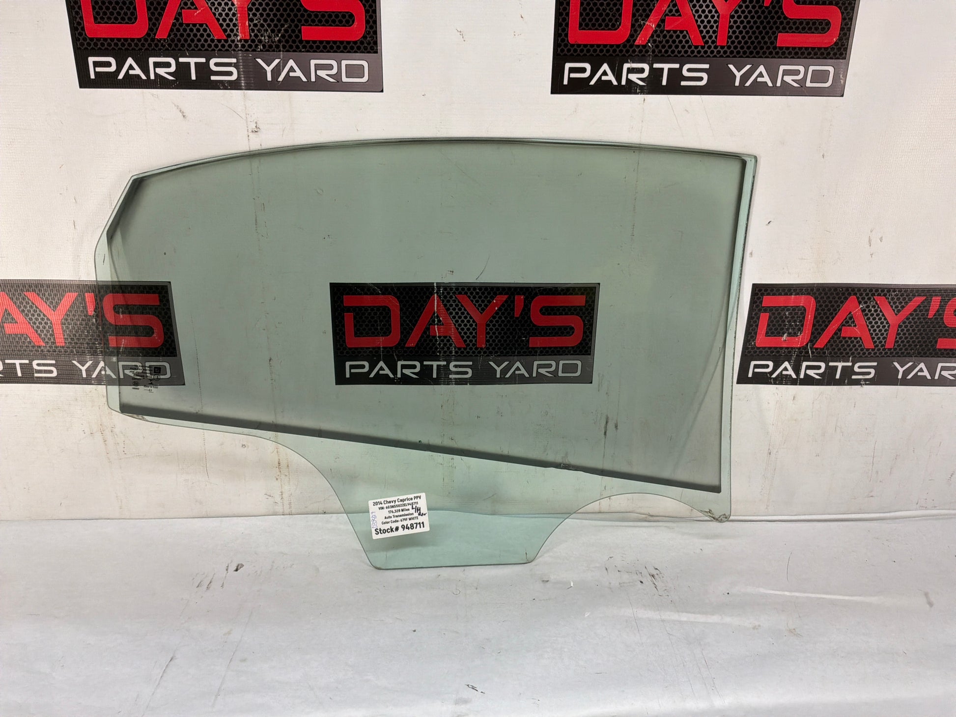 Lh rear door window glass - Day's Parts Yard