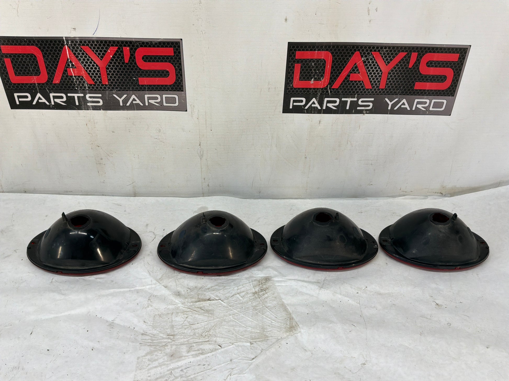 Inner and outer brake lights - Day's Parts Yard