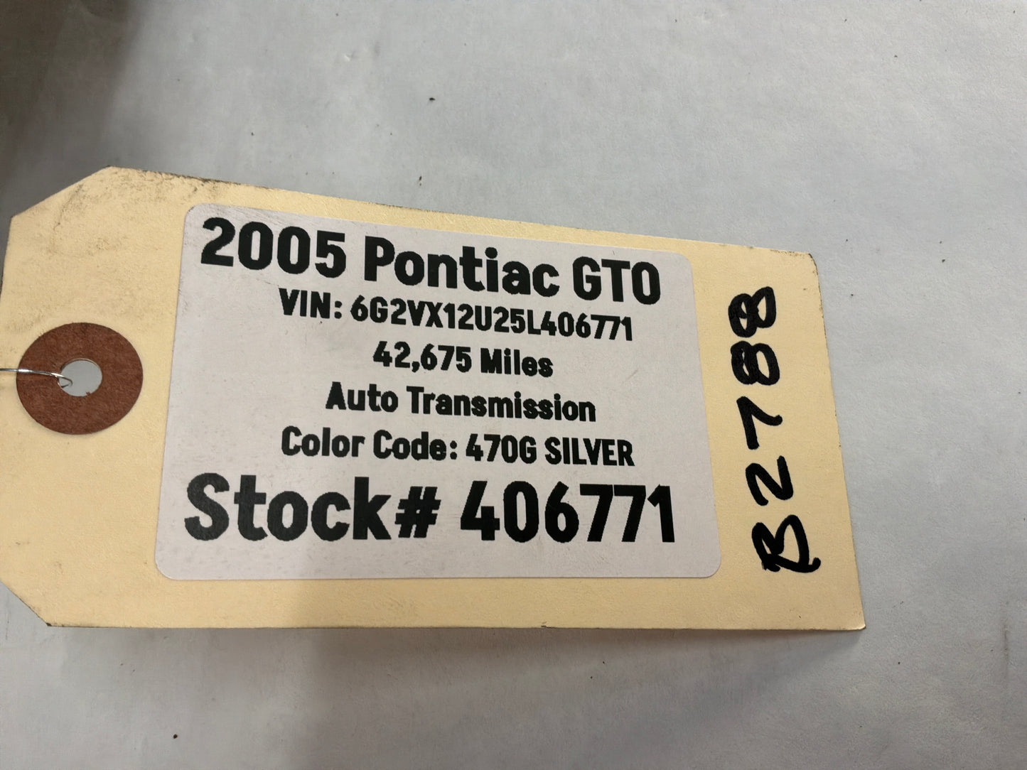 2005 Pontiac GTO Windshield Washer Pump Reservoir Tank Bottle OEM