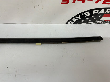 2006 Pontiac GTO RH Passenger Window Door Belt Molding Weather Strip Trim OEM