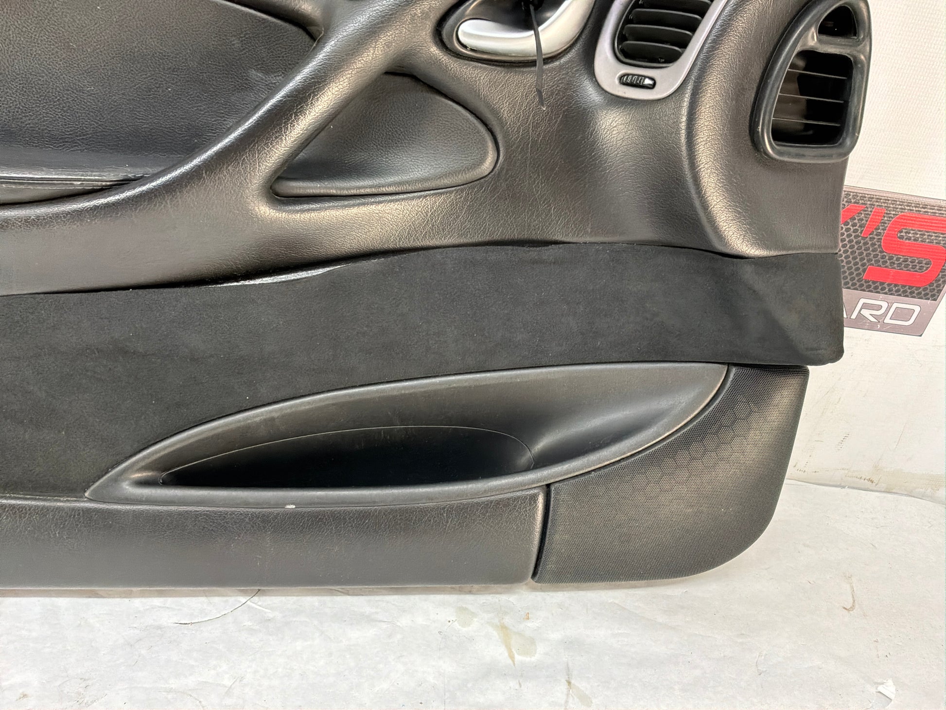 Lh front door panel - Day's Parts Yard