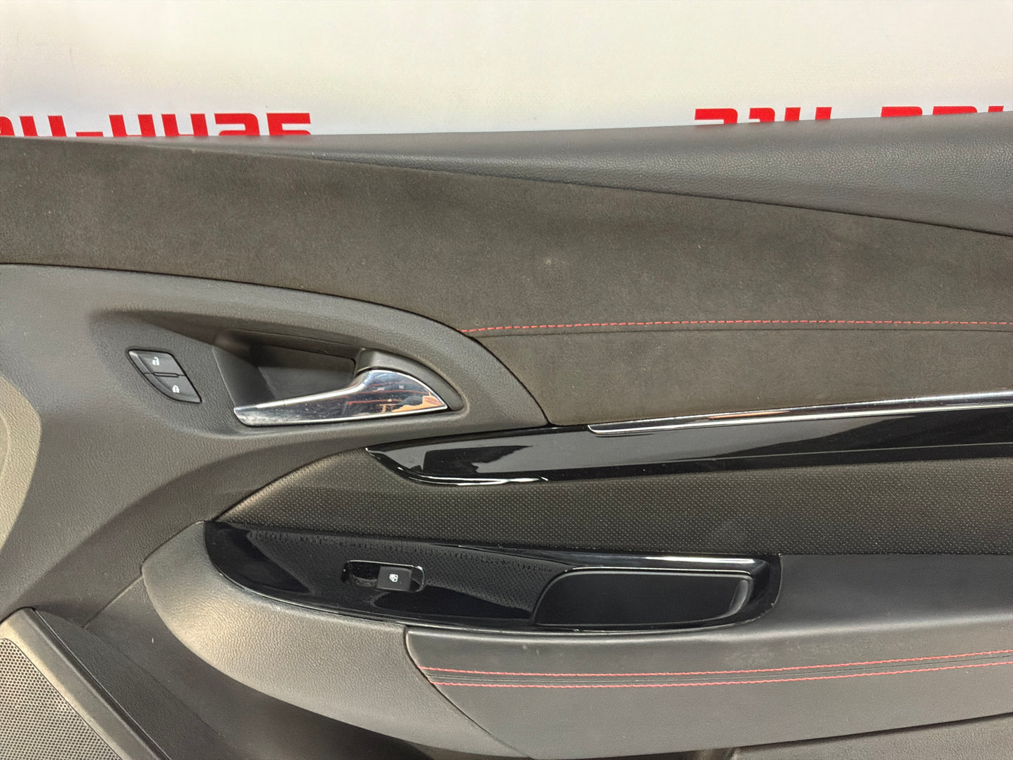 2017 Chevy SS Sedan RH Passenger Front Interior Door Panel Trim OEM