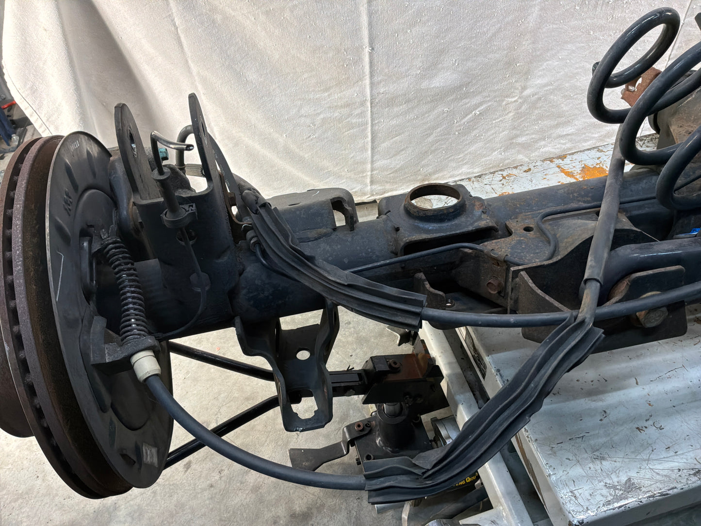 2012 Chevy Avalanche 3.42 LSD Rear End Axle Carrier Rearend Differential OEM