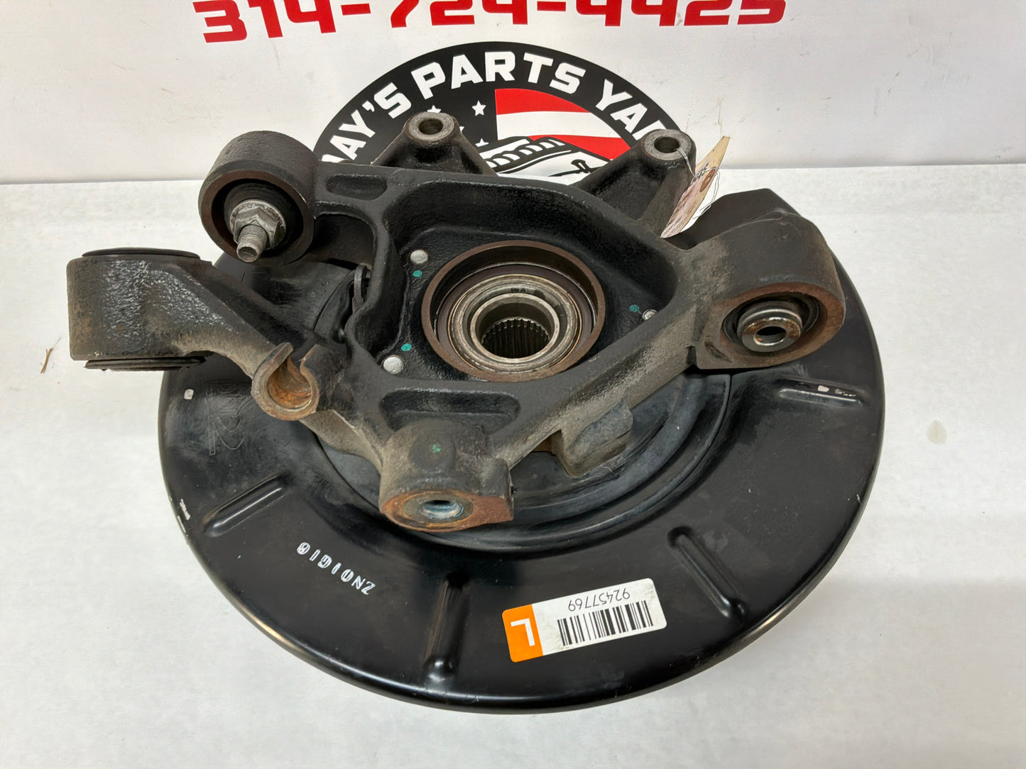 2017 Chevy SS Sedan LH Driver Rear Suspension Spindle Knuckle Hub Assembly OEM