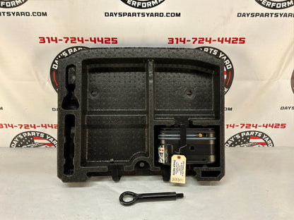 2016 Cadillac CTS-V Spare Tire Air Compressor Inflator w/ Sealant OEM