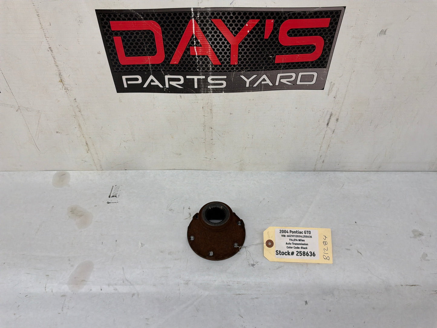 2004 Pontiac GTO LH Driver Rear Wheel Spindle Hub CV Axle Flange OEM
