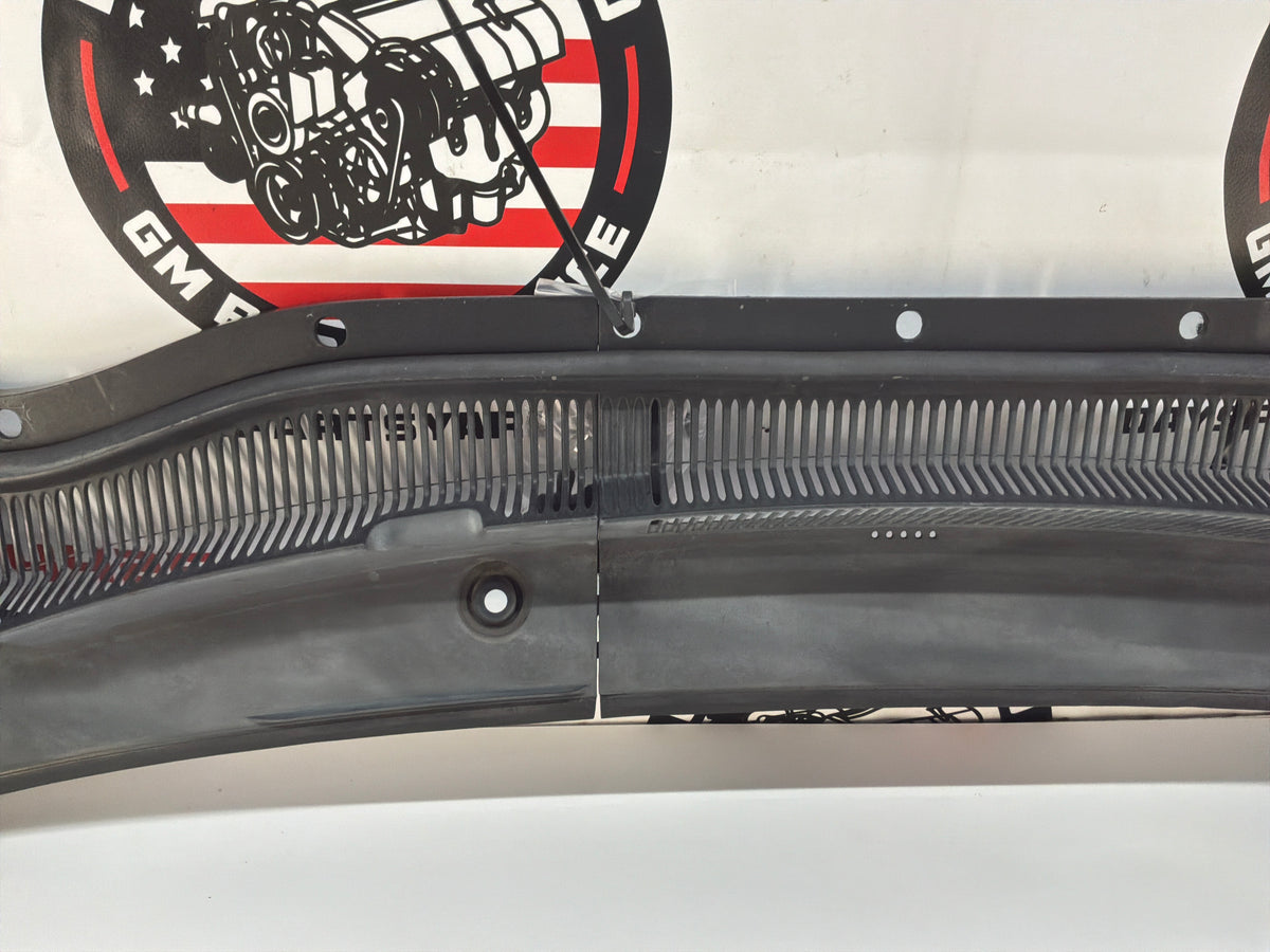 2014 Chevy SS Sedan Windshield Wiper Cowl Grille Panel OEM
