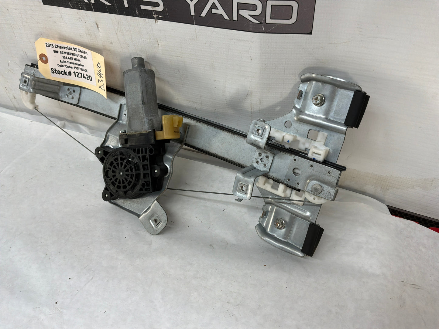 Lh rear window reg - Day's Parts Yard