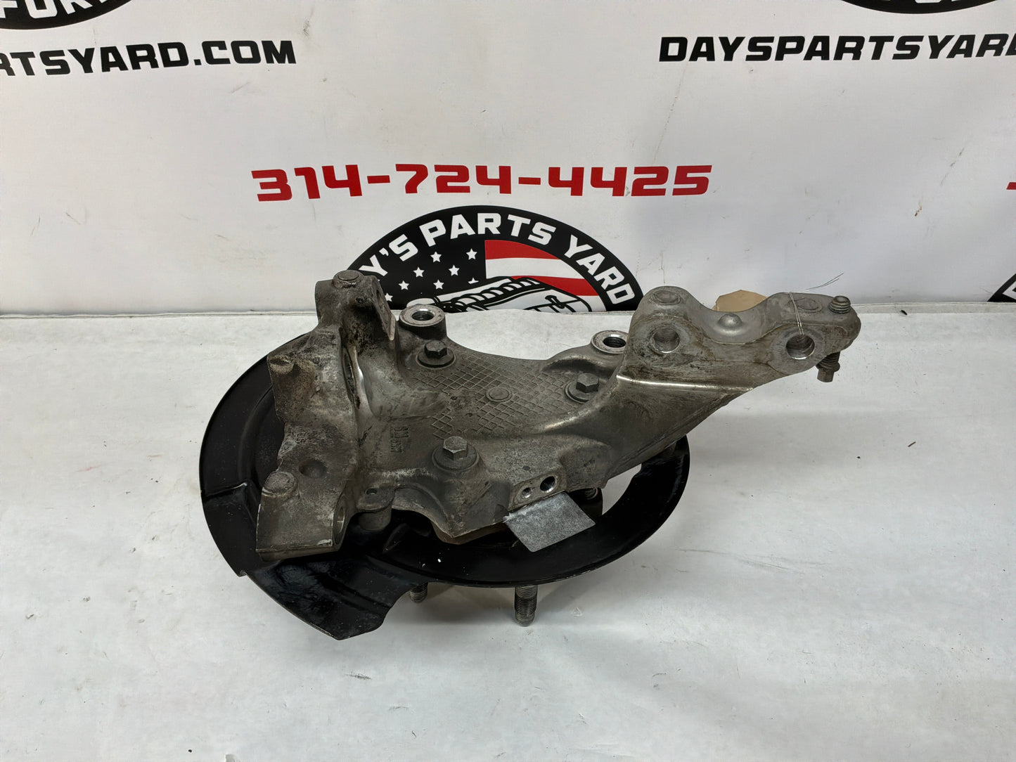 2017 Chevy SS Sedan LH Driver Front Suspension Spindle Hub Knuckle Wheel Bearing OEM