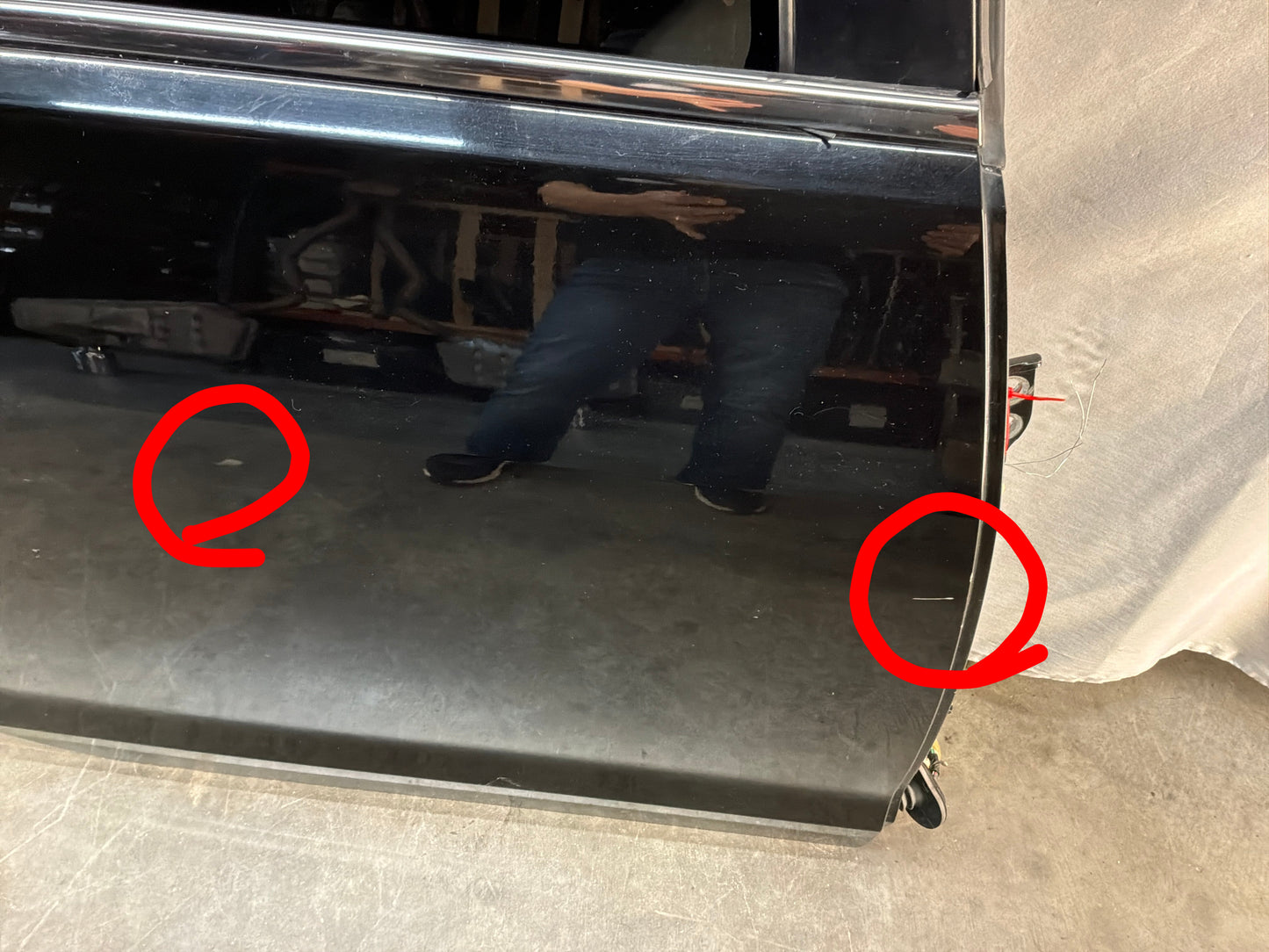 Rh rear door - Day's Parts Yard