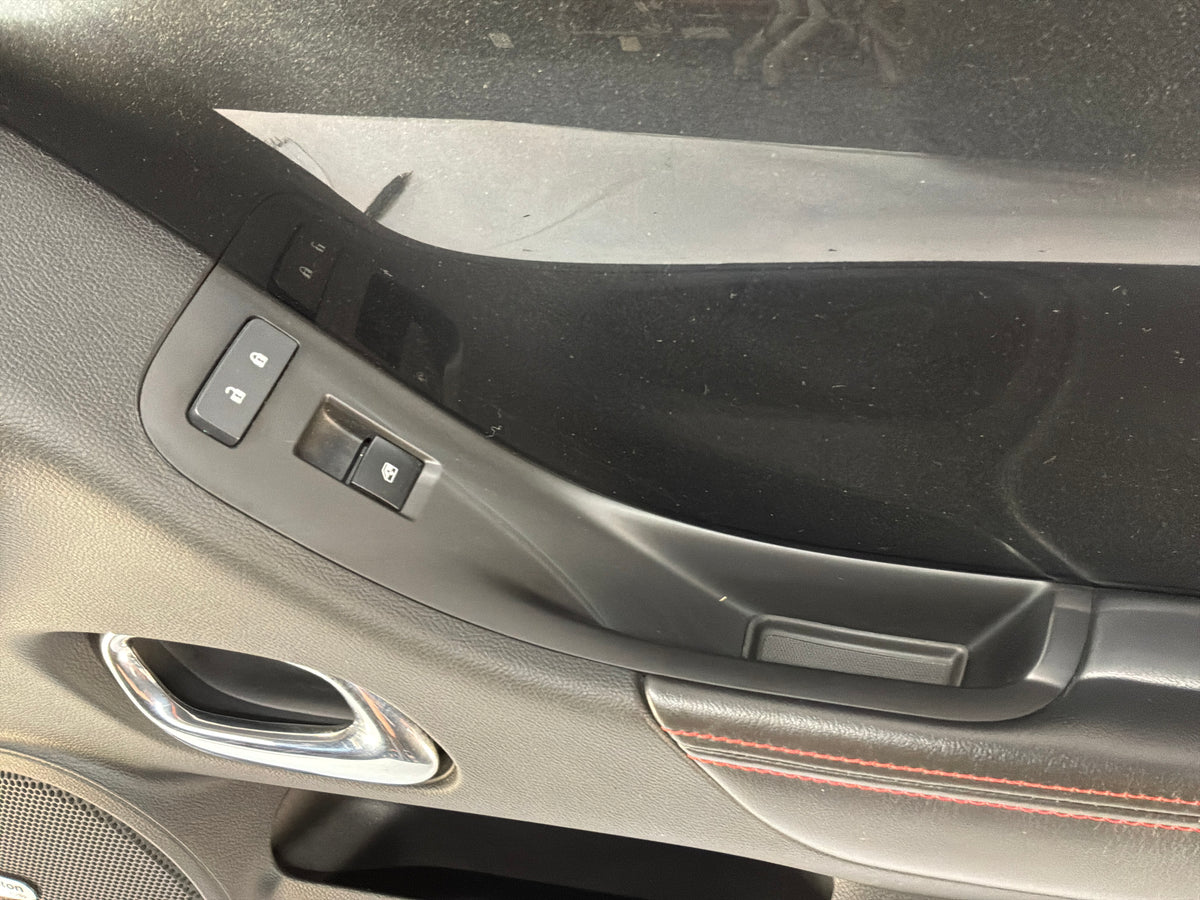 2013 Chevy Camaro ZL1 RH Passenger Carbon Flash Front Interior Door Panel Trim OEM