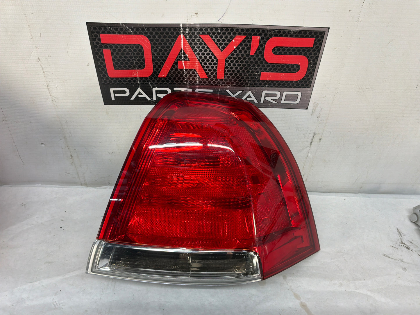 2016 Chevy Caprice PPV RH Passenger Tail Light Taillight Lamp OEM