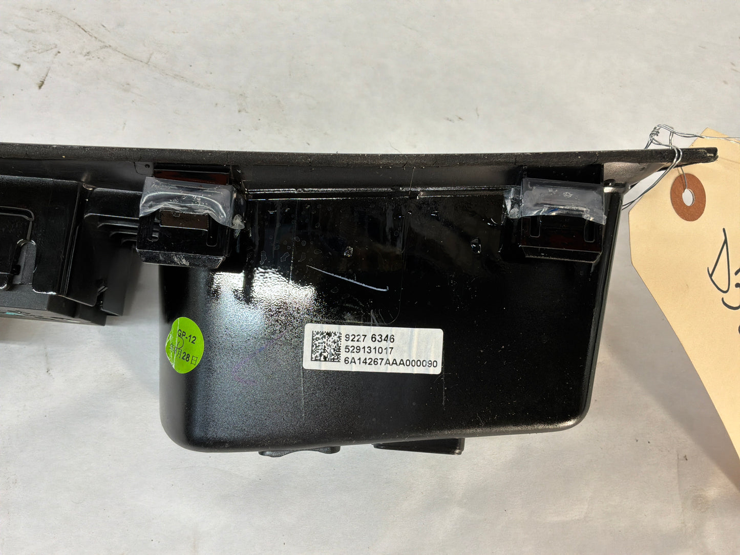 Lh door controls - Day's Parts Yard