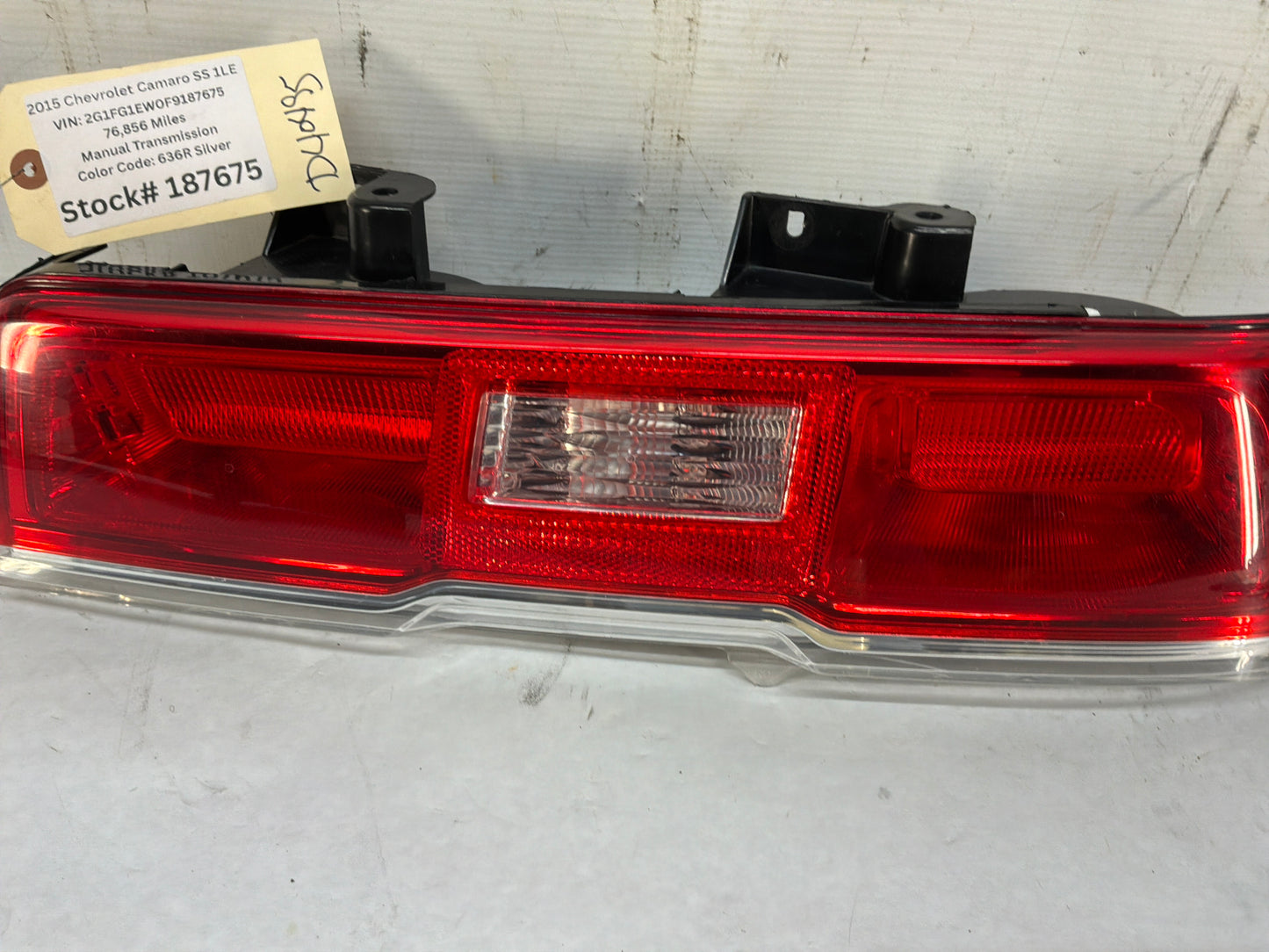 2015 Chevrolet Camaro SS 1LE RH Passenger Taillight Tail Light Lamp OEM