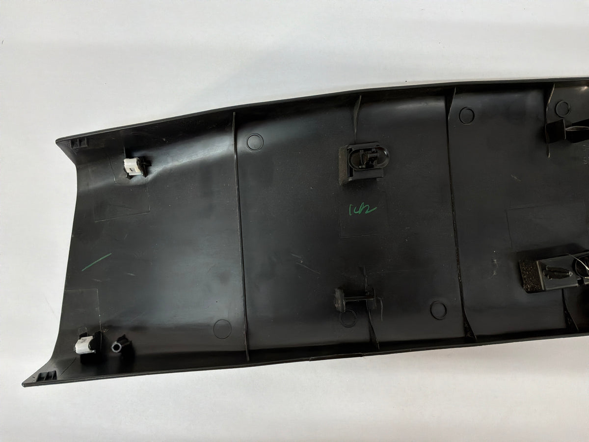 2016 Chevy SS Sedan RH & LH Lower Interior B Pillar Center Trim Molding Cover OEM